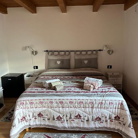 Lo Sougnet Hotel Hone Екстериор снимка